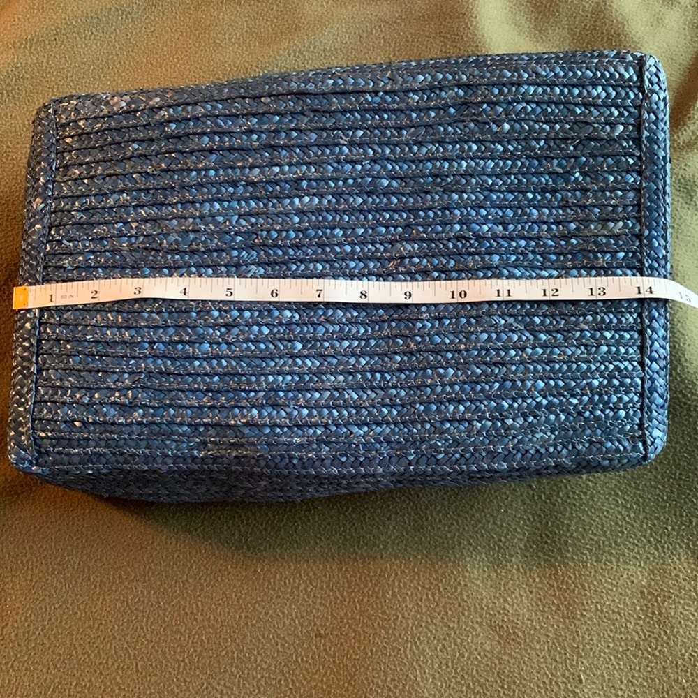 4 piece woven basket set. Large approx 15” x 9”. Small approx 5” x 8 1/2” - Picture 2 of 10